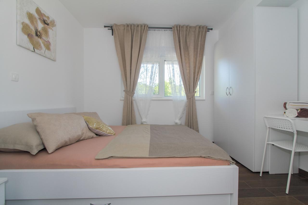 טרוגיר Apartment Iva מראה חיצוני תמונה
